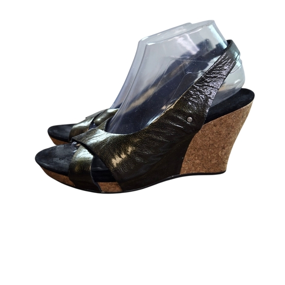 Ugg Hazel 1926 Metallic Patent Slingback Cork Wedge Heels Sandals - Picture 1 of 12
